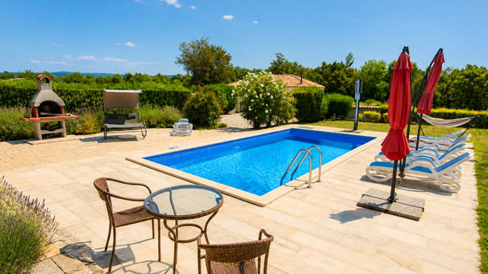 Villa with pool, playground and sun terrace on a quiet location, 3