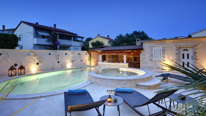 Very elegant and modern villa with pool with whirpool, in Medulin, 6