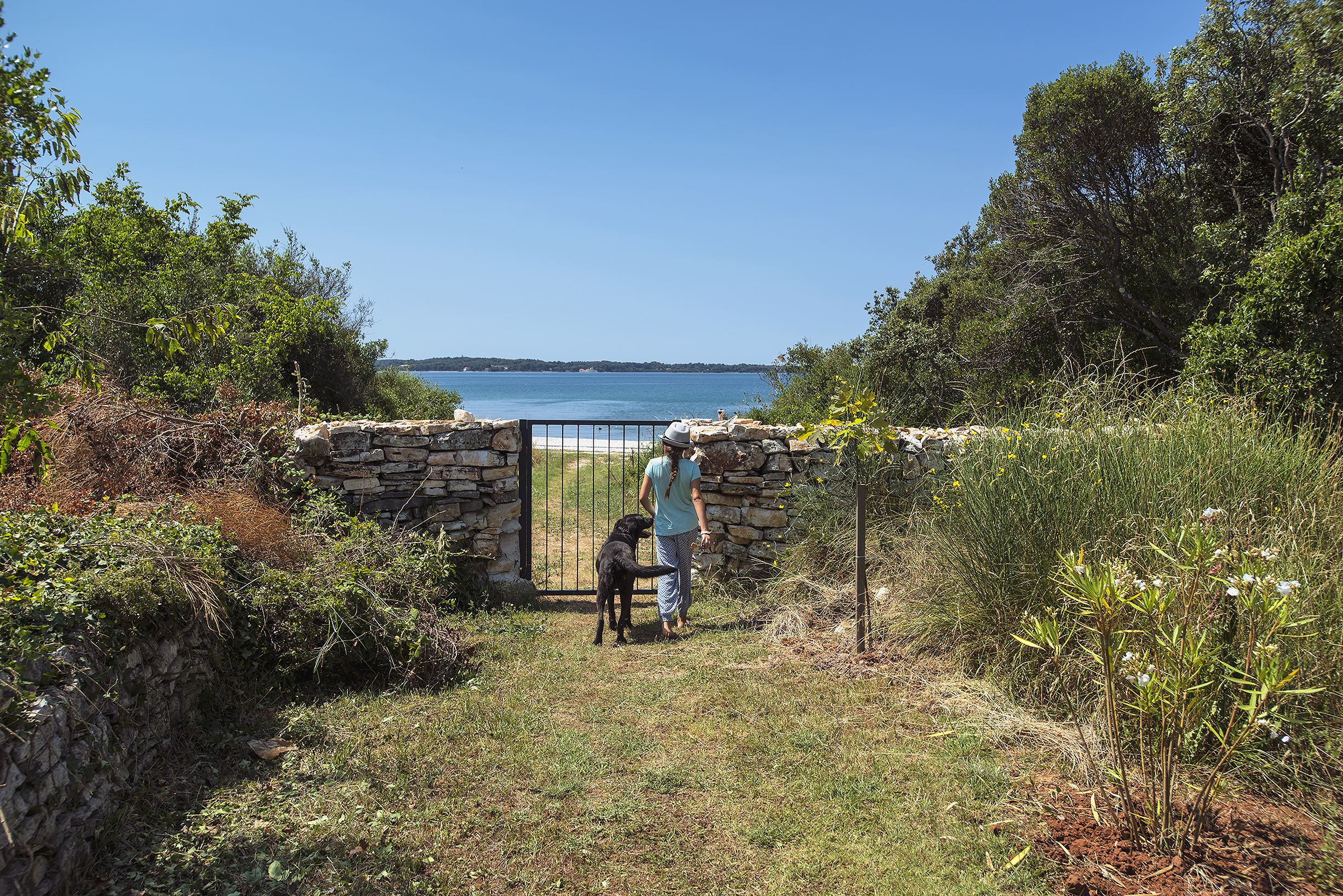 Irresistibile casa al mare a Peroj dal design moderno e WiFi