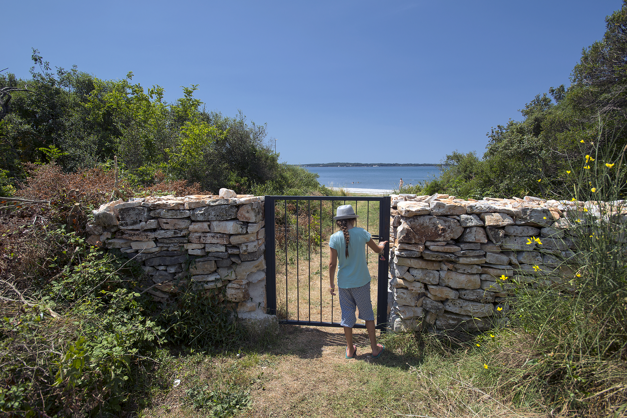 Irresistibile casa al mare a Peroj dal design moderno e WiFi