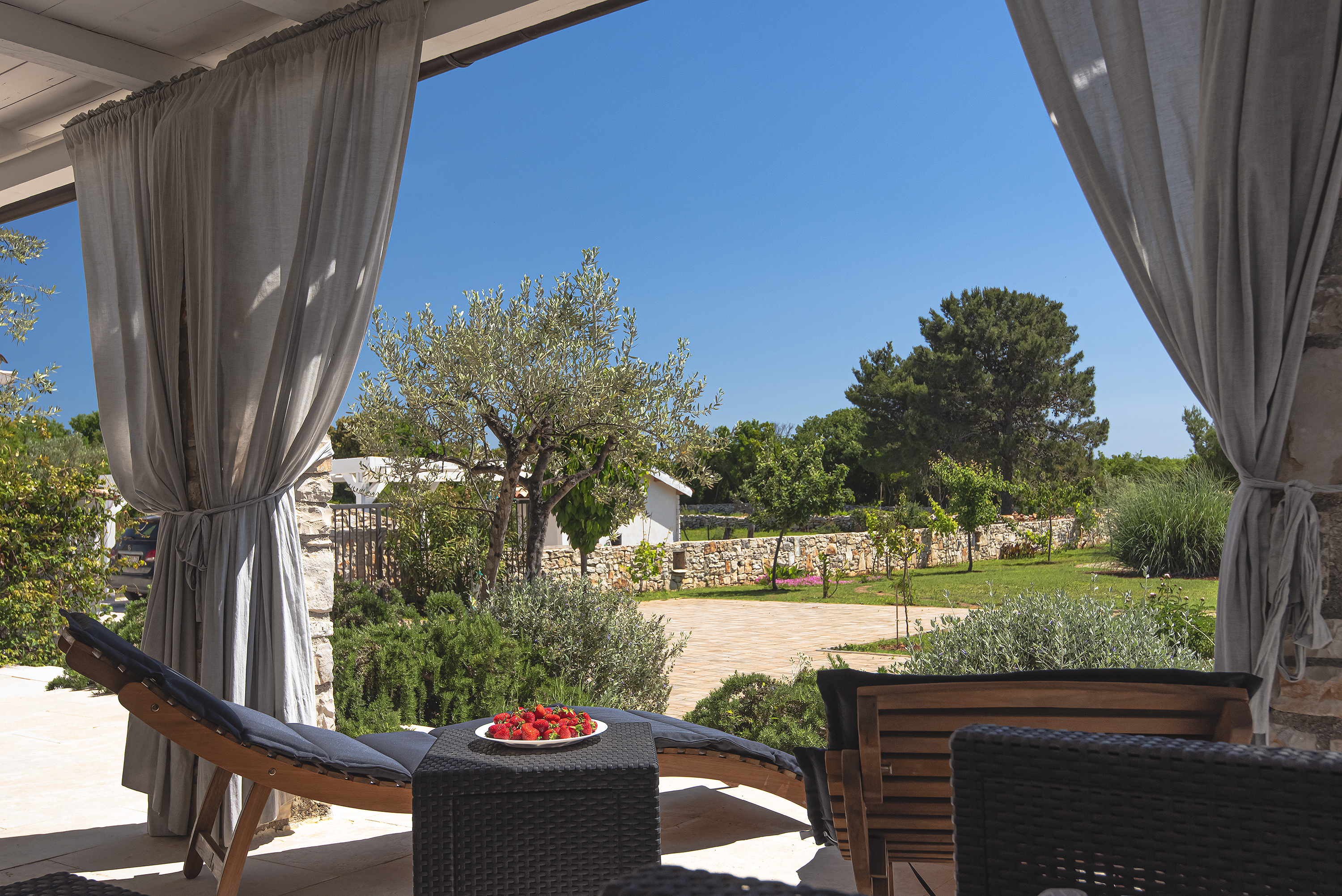 Irresistibile casa al mare a Peroj dal design moderno e WiFi