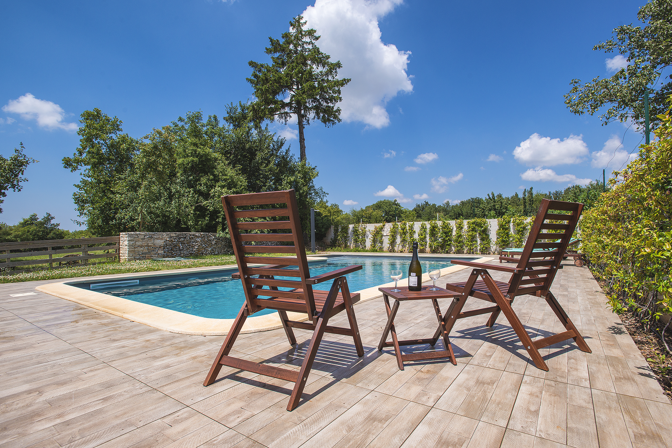 Rustic villa on 3 floors with sun terrace, pool with sea water