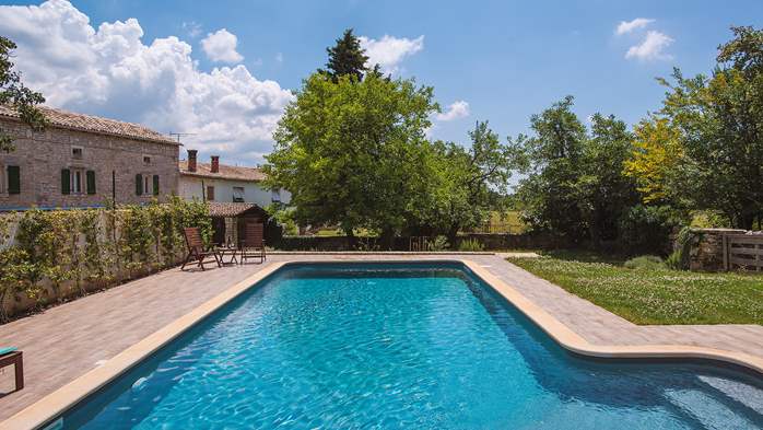 Villa rustica su 3 piani con terrazza, piscina con acqua di mare, 6