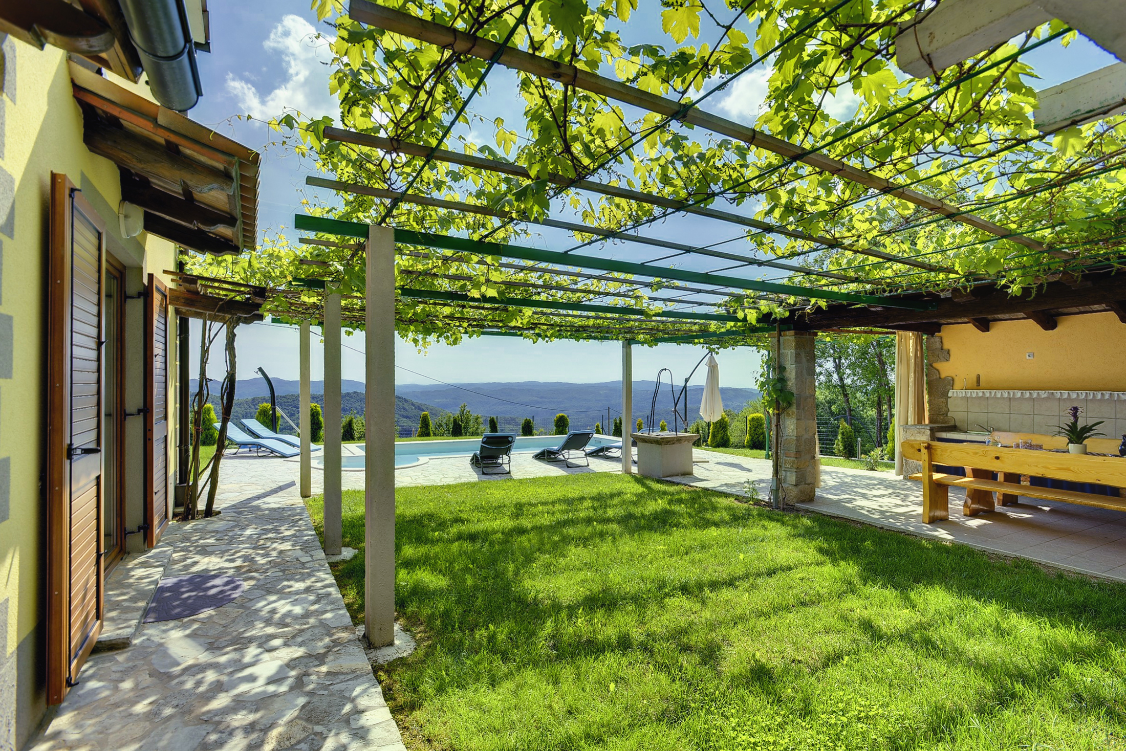 Villa für 10 personen in ruhiger Lage, Pool mit Whirlpool, WiFi