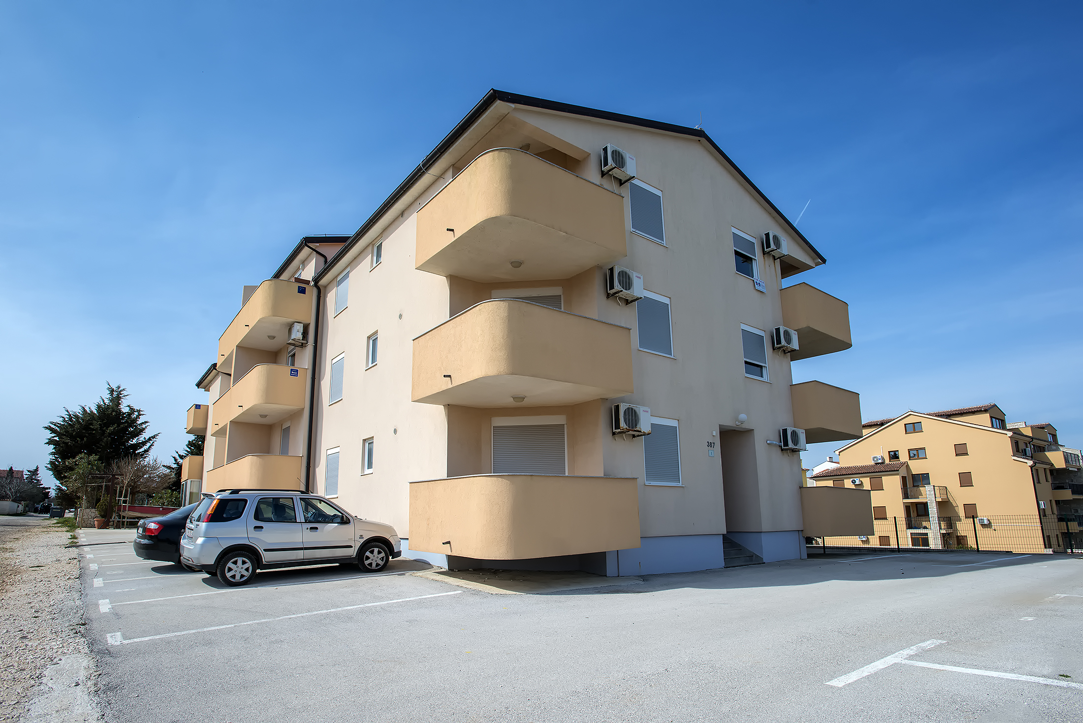 Komfortable und geräumige Wohnung für 2 bis 4 Personen in Ližnjan