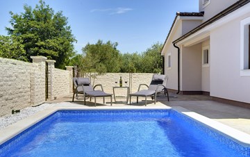 Idylische Villa mit privatem Pool, Klimaanlage, Wi-Fi und Grill