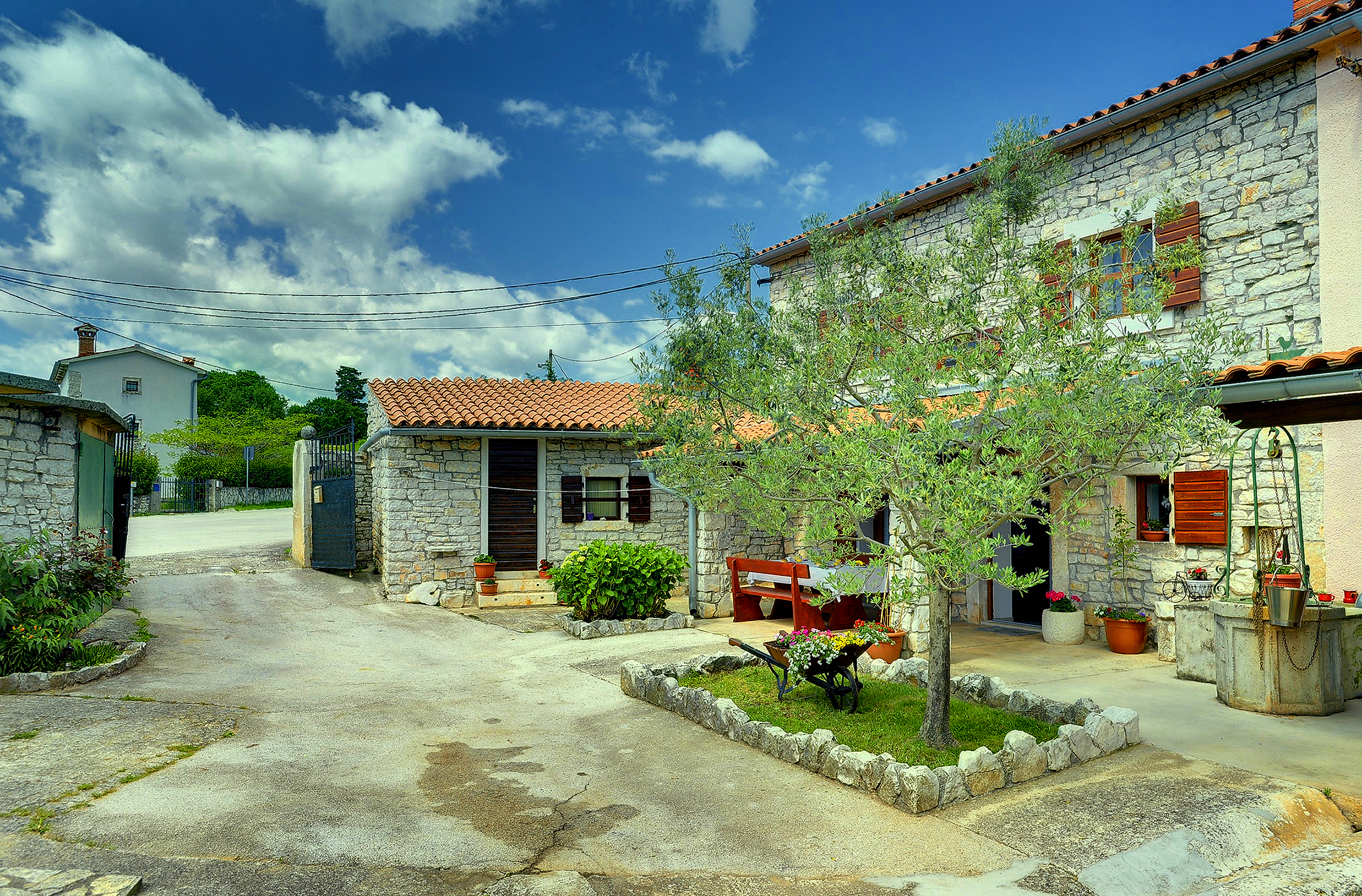 Graziosa casa in località rustica con terrazza coperta e barbecue