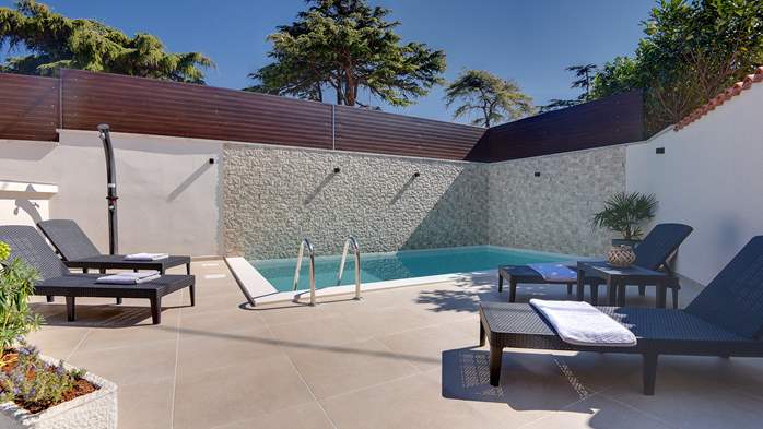 Villa a Pula, per 6 persone, offre una piscina con acqua salata, 3