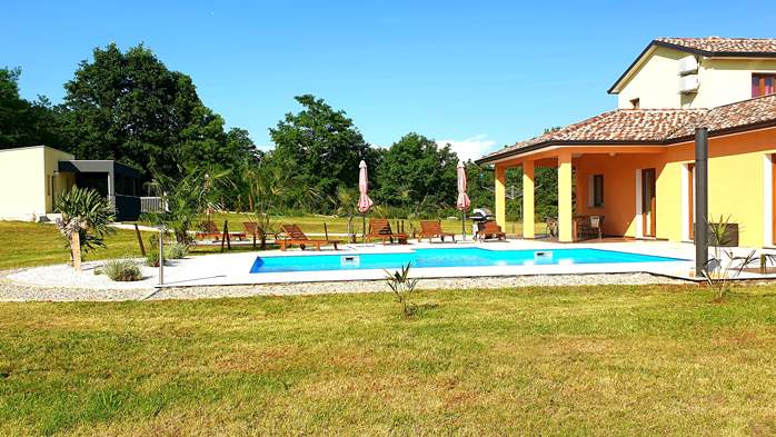 Classy and elegant villa on a large estate for up to 6 persons, 4