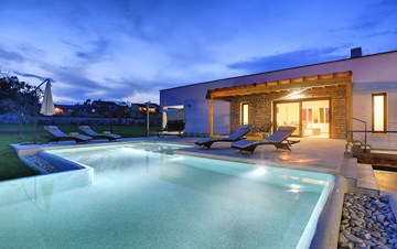 Villa raffinata dal design eccezionale con piscina, giardino,WiFi