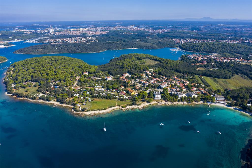 Godišnji odmor u naselju Banjole