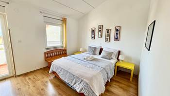 Spacious two storey apartment in Premantura, sea view balcony, 17