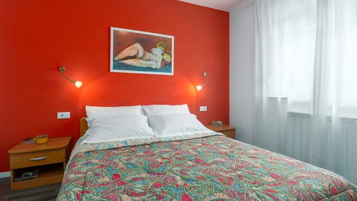 Apartment with 2 bedrooms, balcony, air condition, SAT-TV, WiFi, 5