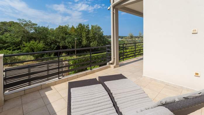 Apartment with 2 bedrooms, balcony, air condition, SAT-TV, WiFi, 13