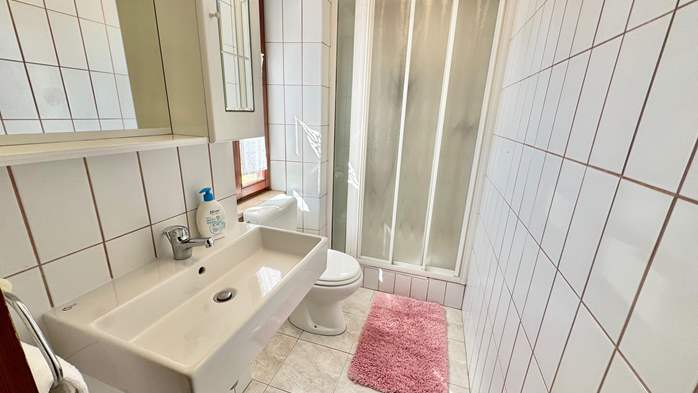 Apartment with shared pool, terrace, barbecue for 9 persons, 12