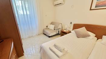 Ferienwohnung für 9 Personen mit Pool, Terrasse, Grill, 22