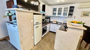 Ferienwohnung für 9 Personen mit Pool, Terrasse, Grill, 5
