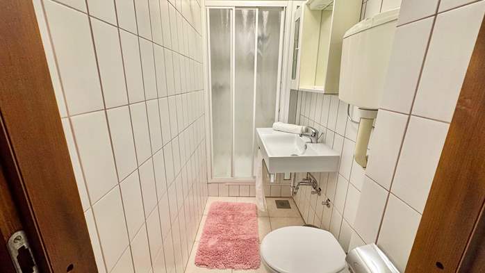 Apartment with shared pool, terrace, barbecue for 9 persons, 8