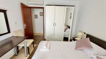 Ferienwohnung für 9 Personen mit Pool, Terrasse, Grill, 18