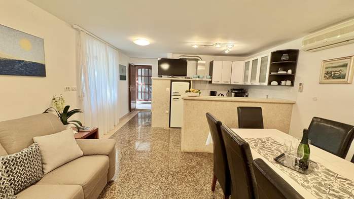 Apartment with shared pool, terrace, barbecue for 9 persons, 3