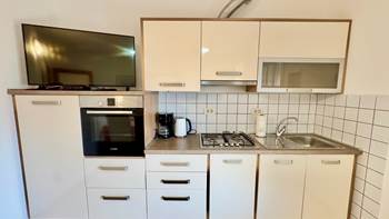 Apartment mit 2 Schlafzimmern, gemeinsamen Außenpool und Balkon, 4