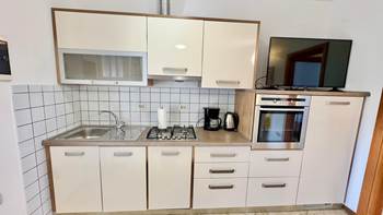 Apartment mit Blick auf einen gemeinsamen Außenpool mit zwei SZ, 5