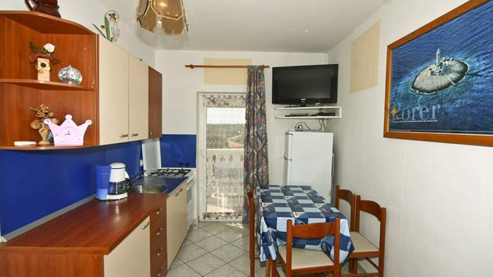 Two bedrooms in the apartment with private balcony for 4 persons, 1
