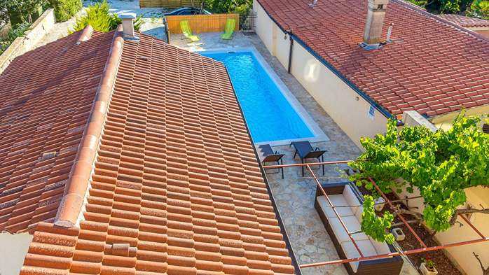 Villa with pool in the heart of Medulin, for 6 to 8 persons,Wi-Fi, 33