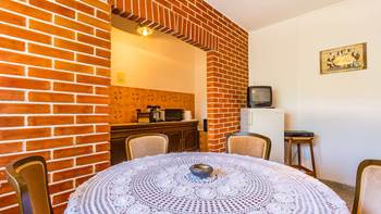 Rustic apartment with two bedrooms for 5 persons, WiFi, parking, 3