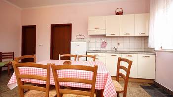 Air-conditioned apartment for 4 persons on ground floor, WiFi, 3