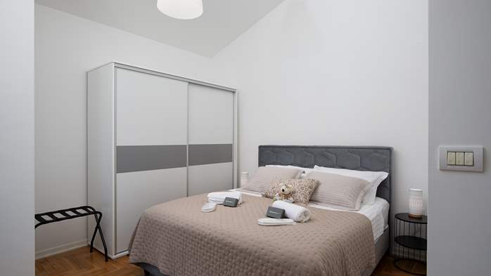 Prostrani apartman Viktoria na odličnoj lokaciji u Puli, 22