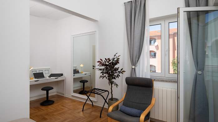 Prostrani apartman Viktoria na odličnoj lokaciji u Puli, 23