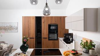 Geräumiges Apartment Viktoria in hervorragender Lage in Pula, 2