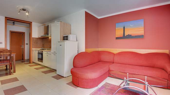 Two-bedroom apartment Hercules, private terrace on ground floor, 1