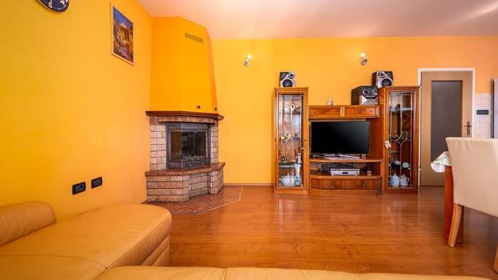 Villa with swimming pool, children playground and outside kitchen, 21