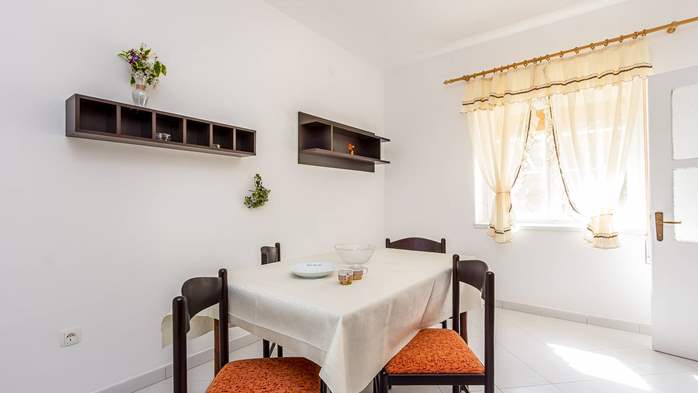 Apartment suitable for 2-4 persons with private terrace, one room, 4