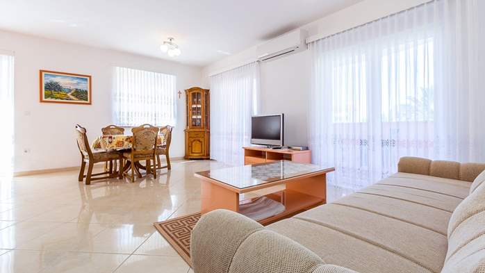 Apartment in a nice village with two bedrooms, WiFi, 4-5 persons, 2