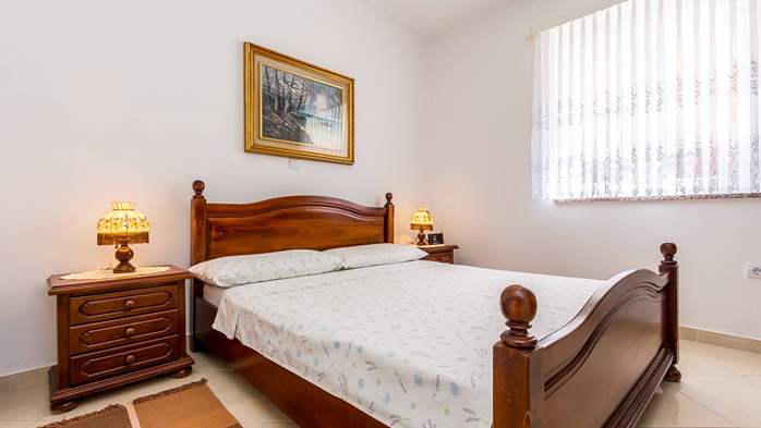 FeWo mit 2 Schlafzimmern,in einem schönen Dorf, WLAN,4-5 Personen, 7