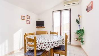 Small apartment on 2nd floor with private balcony for 3 persons, 4