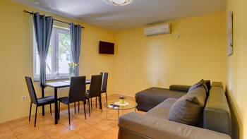 Apartment for 4 persons with pleasant ambience, private balcony, 2