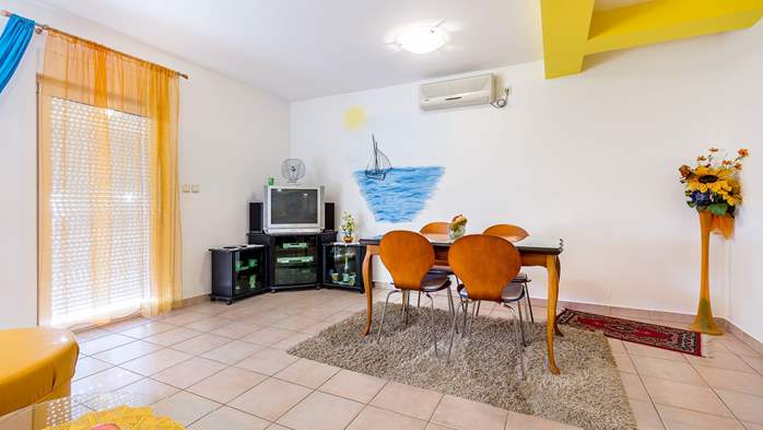 Komfortable Wohnung mit einem Schlafzimmer in Premantura,Terrasse, 10