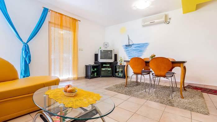 Komfortable Wohnung mit einem Schlafzimmer in Premantura,Terrasse, 11