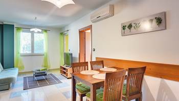 Nice, comfortable two-bedroom apartment for 4 persons, playground, 2
