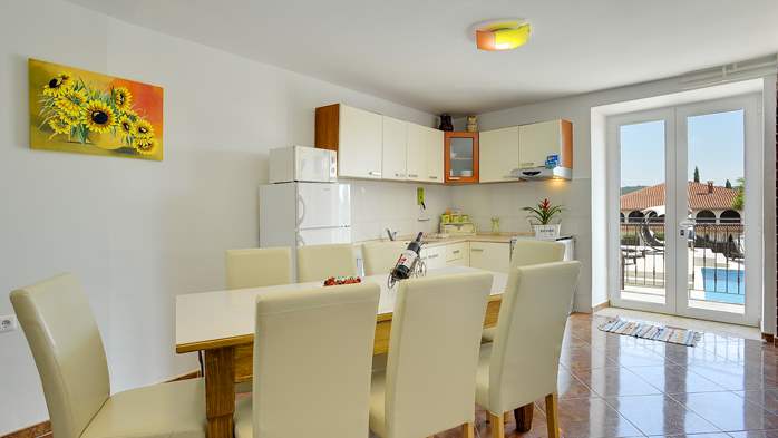 Villa on 2 floors with pool and sun terrace, close to Rovinj, 16