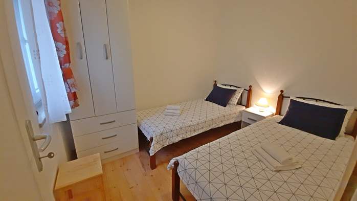 Air conditioned apartment in Ližnjan with private balcony, WiFi, 8