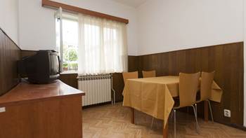 Simple, comfortable apartment for 4 persons, balcony and garden, 10