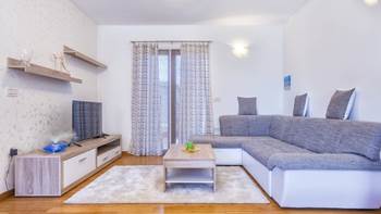 Modernly decorated and air conditioned apartment with 2 bedrooms, 1