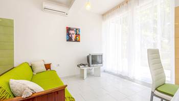 Nice apartment with delightful colors for 3 persons with sea view, 6