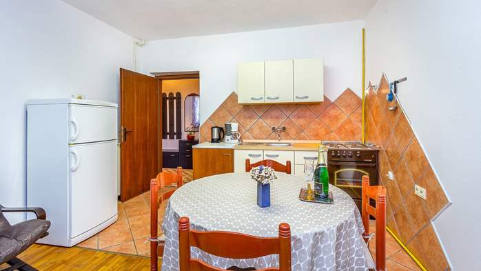Cozy apartment for 5 people, with air conditioning and WiFi, 6