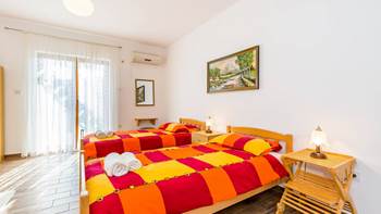 Apartment near the center of Pula with an stuning garden, 9